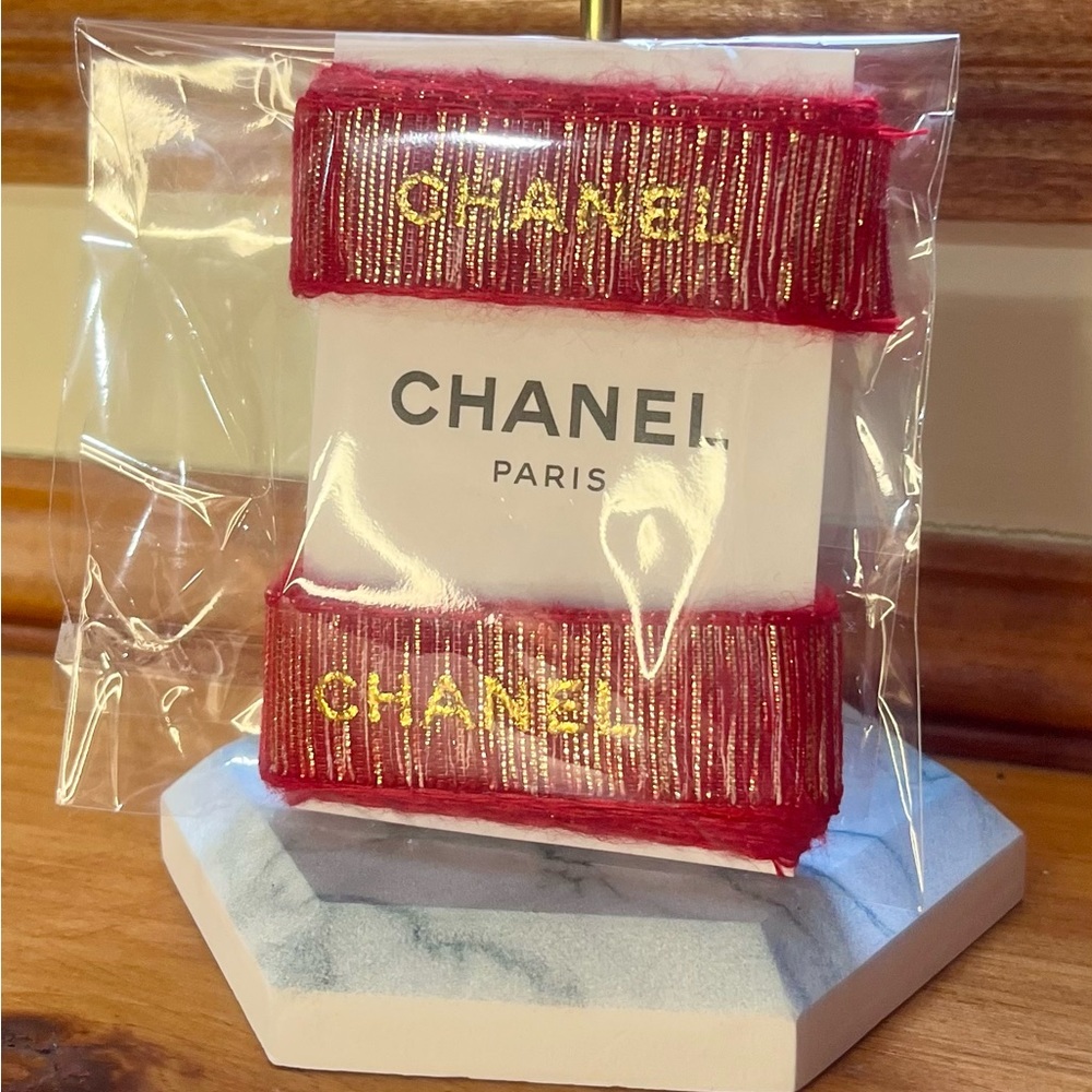 CHANEL Ribbon 🎀 - Picture 6 of 7